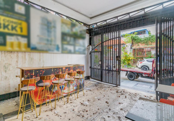 8 Bedroom Shophouse For Rent - Toul Tum Poung 1, Phnom Penh thumbnail