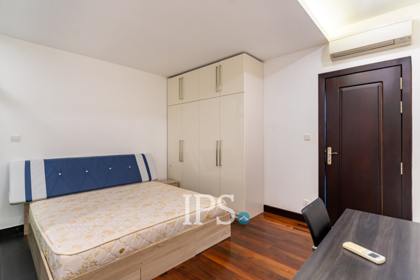 2 Bedroom Serviced Apartment  For Rent - Wat Phnom, Phnom Penh