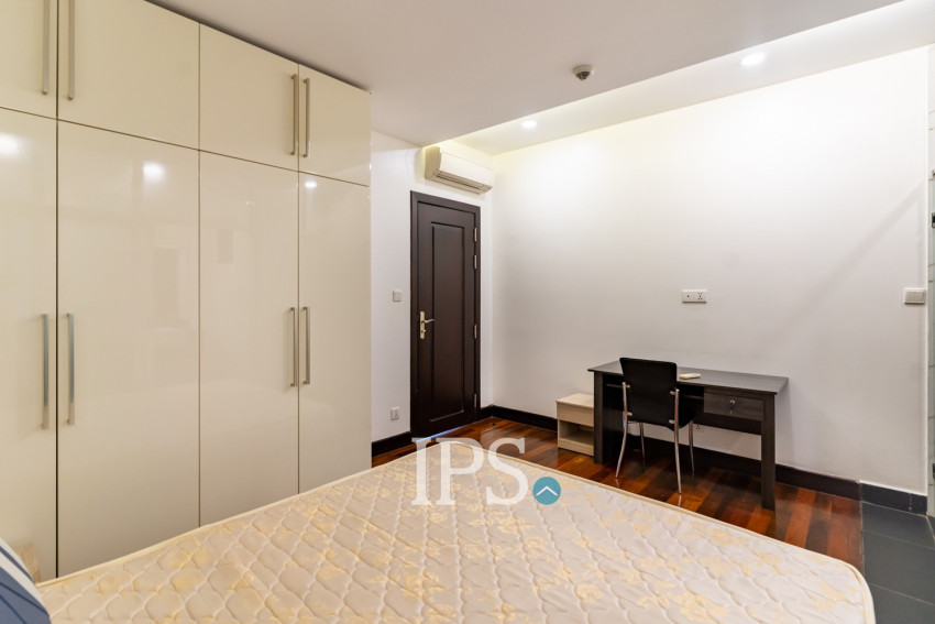 2 Bedroom Serviced Apartment  For Rent - Wat Phnom, Phnom Penh