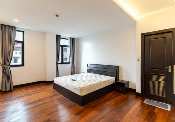 2 Bedroom Serviced Apartment  For Rent - Wat Phnom, Phnom Penh thumbnail