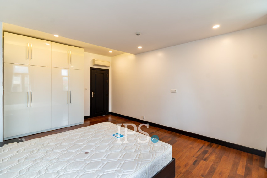 2 Bedroom Serviced Apartment  For Rent - Wat Phnom, Phnom Penh
