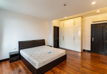 2 Bedroom Serviced Apartment  For Rent - Wat Phnom, Phnom Penh thumbnail