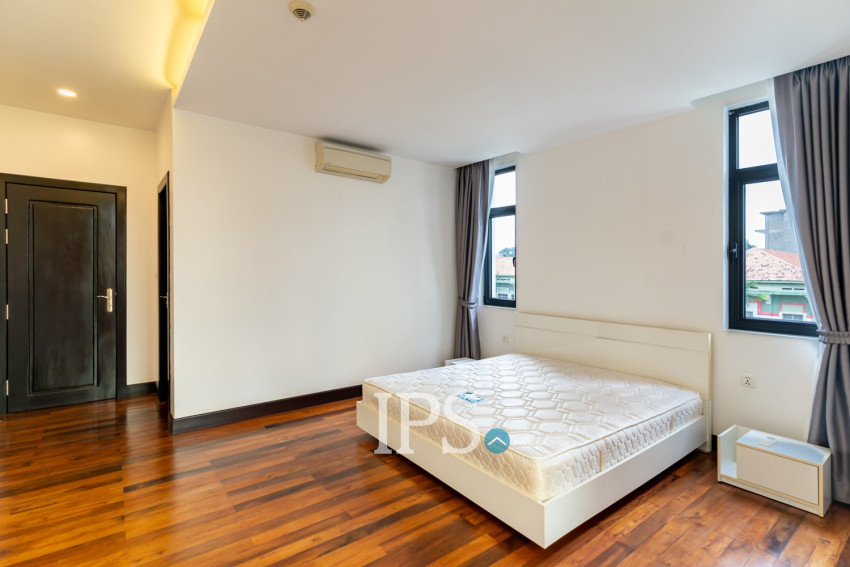 2 Bedroom Serviced Apartment  For Rent - Wat Phnom, Phnom Penh