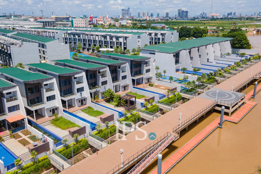 5 Bedroom Villa For Rent - Borey The Palms, Veal Sbov, Phnom Penh