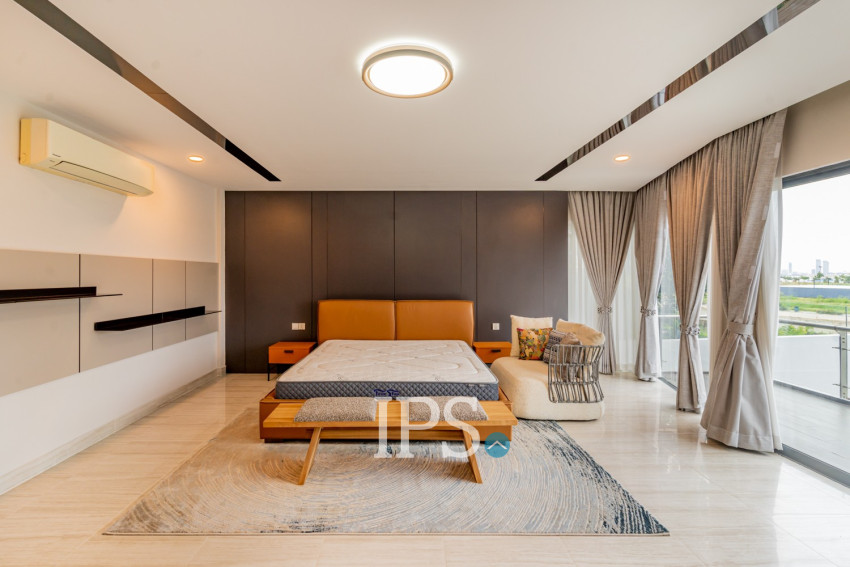 5 Bedroom Villa For Rent - Borey The Palms, Veal Sbov, Phnom Penh