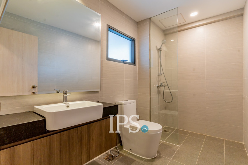 5 Bedroom Villa For Rent - Borey The Palms, Veal Sbov, Phnom Penh