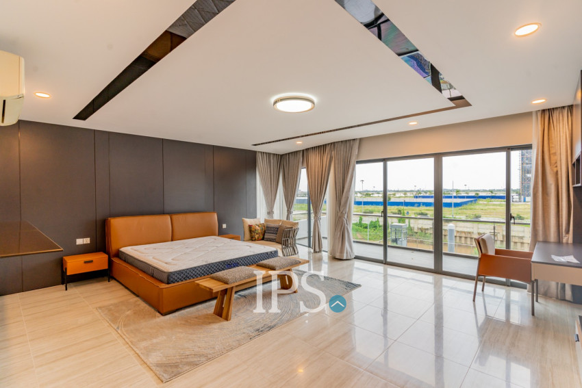 5 Bedroom Villa For Rent - Borey The Palms, Veal Sbov, Phnom Penh