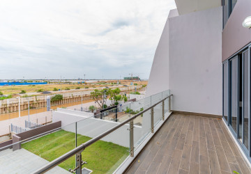 5 Bedroom Villa For Rent - Borey The Palms, Veal Sbov, Phnom Penh thumbnail