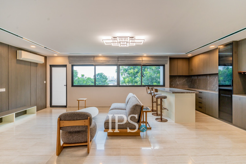 5 Bedroom Villa For Rent - Borey The Palms, Veal Sbov, Phnom Penh