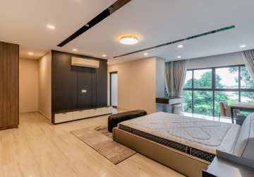 5 Bedroom Villa For Rent - Borey The Palms, Veal Sbov, Phnom Penh thumbnail