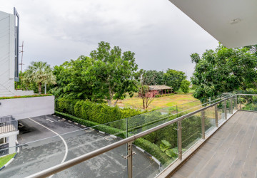 5 Bedroom Villa For Rent - Borey The Palms, Veal Sbov, Phnom Penh thumbnail
