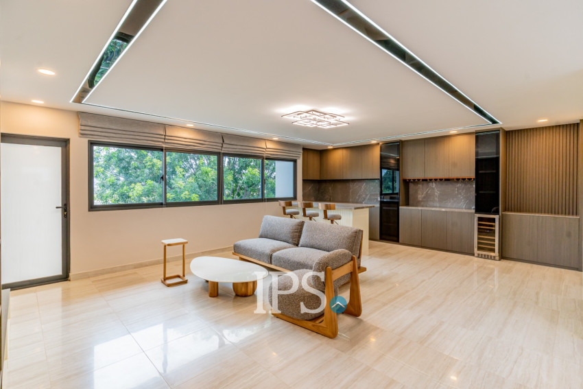 5 Bedroom Villa For Rent - Borey The Palms, Veal Sbov, Phnom Penh
