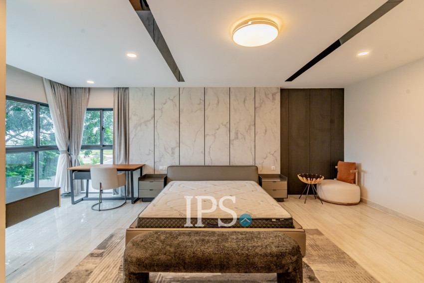 5 Bedroom Villa For Rent - Borey The Palms, Veal Sbov, Phnom Penh