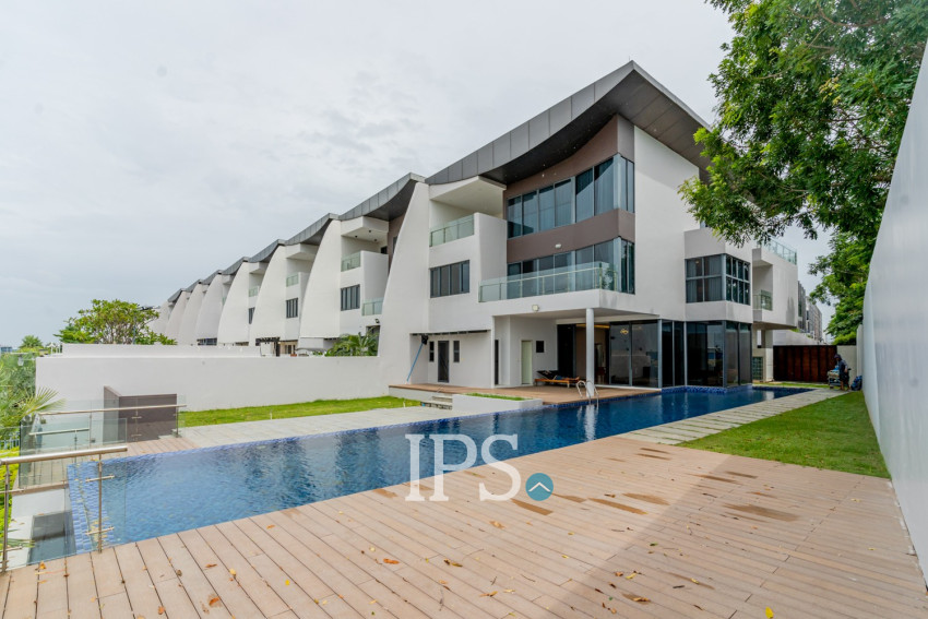 5 Bedroom Villa For Rent - Borey The Palms, Veal Sbov, Phnom Penh