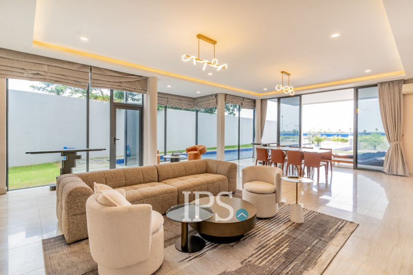 5 Bedroom Villa For Rent - Borey The Palms, Veal Sbov, Phnom Penh
