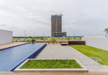 5 Bedroom Villa For Rent - Borey The Palms, Veal Sbov, Phnom Penh thumbnail