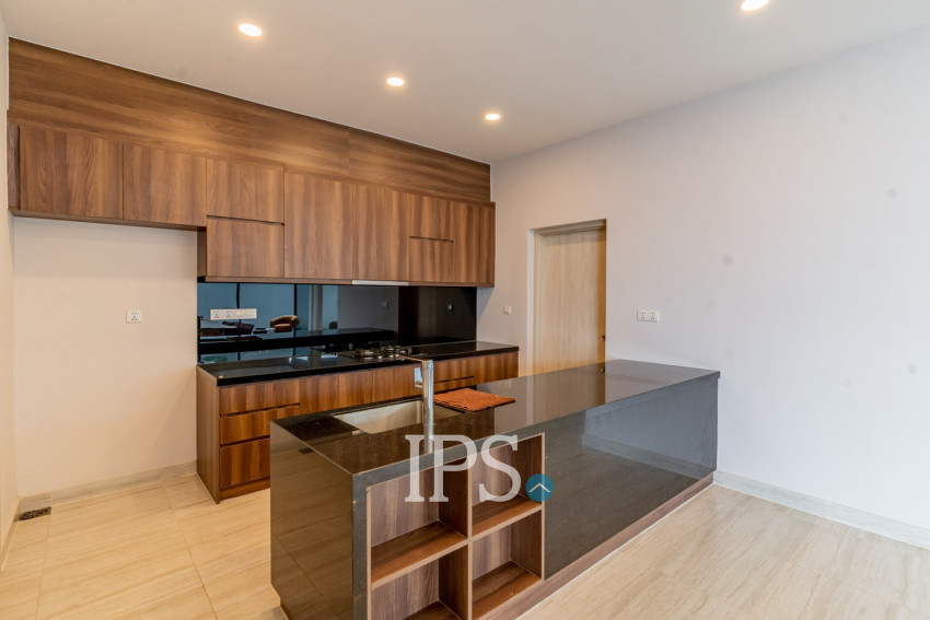 5 Bedroom Villa For Rent - Borey The Palms, Veal Sbov, Phnom Penh