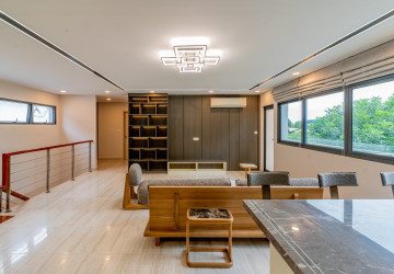 5 Bedroom Villa For Rent - Borey The Palms, Veal Sbov, Phnom Penh thumbnail