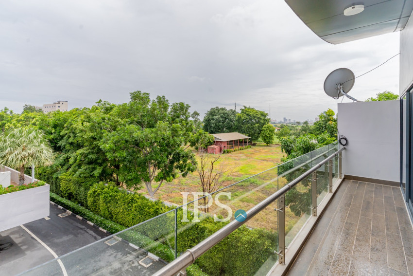 5 Bedroom Villa For Rent - Borey The Palms, Veal Sbov, Phnom Penh