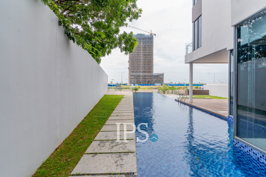 5 Bedroom Villa For Rent - Borey The Palms, Veal Sbov, Phnom Penh