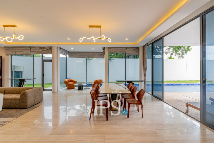 5 Bedroom Villa For Rent - Borey The Palms, Veal Sbov, Phnom Penh
