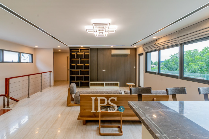 5 Bedroom Villa For Rent - Borey The Palms, Veal Sbov, Phnom Penh