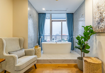1 Bedroom Condo For Sale - The Penthouse , Tonle Bassac, Phnom Penh thumbnail