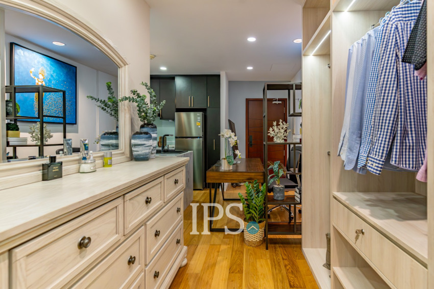 1 Bedroom Condo For Sale - The Penthouse , Tonle Bassac, Phnom Penh