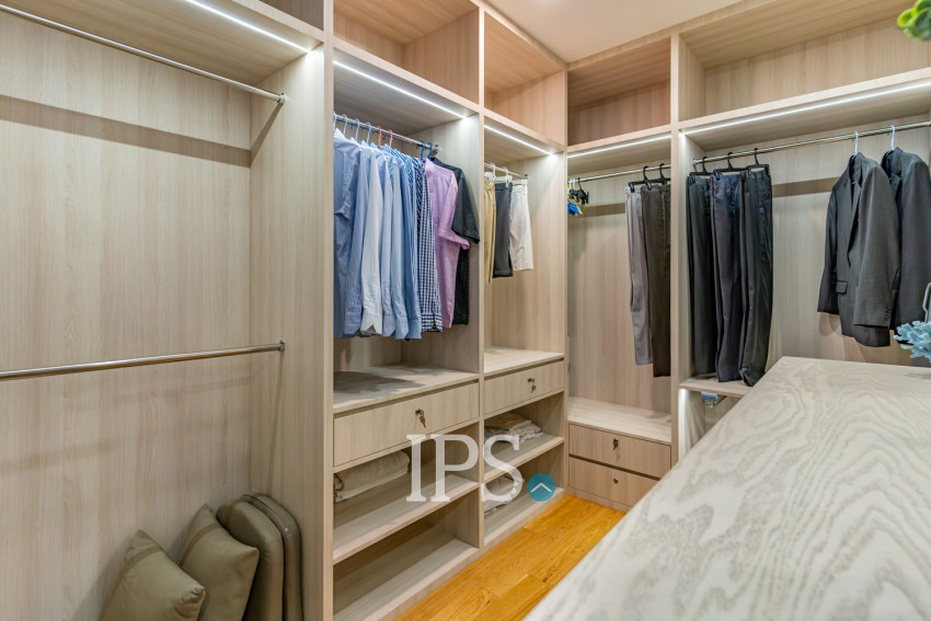 1 Bedroom Condo For Sale - The Penthouse , Tonle Bassac, Phnom Penh