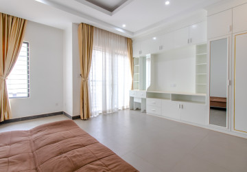 2 Bedroom Flat For Rent - Sala Kamreuk, Siem Reap thumbnail