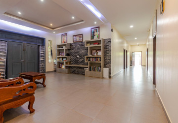 8 Bedroom Villa For Rent - Svay Dangkum, Siem Reap thumbnail