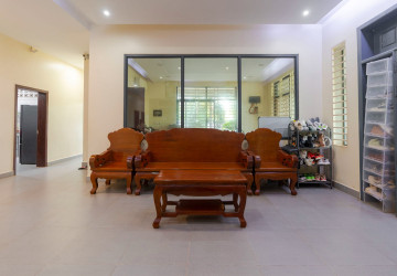 8 Bedroom Villa For Rent - Svay Dangkum, Siem Reap thumbnail