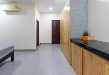 8 Bedroom Villa For Rent - Svay Dangkum, Siem Reap thumbnail