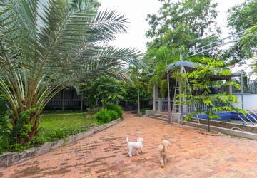 8 Bedroom Villa For Rent - Svay Dangkum, Siem Reap thumbnail