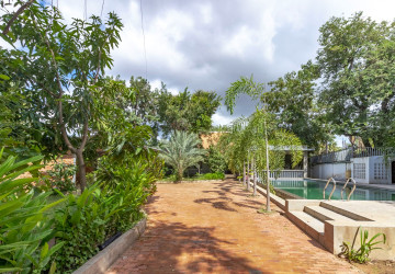 8 Bedroom Villa For Rent - Svay Dangkum, Siem Reap thumbnail