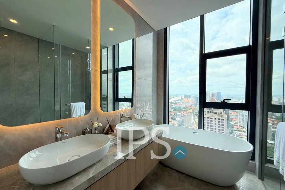33rd Floor Premium Residence 3 Bedroom Condo For Sale - UC88, BKK1, Phnom Penh - Image 7