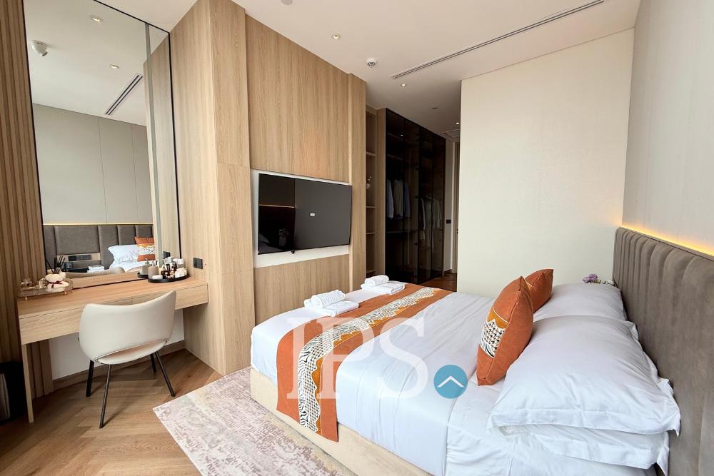 33rd Floor Premium Residence 3 Bedroom Condo For Sale - UC88, BKK1, Phnom Penh - Image 10