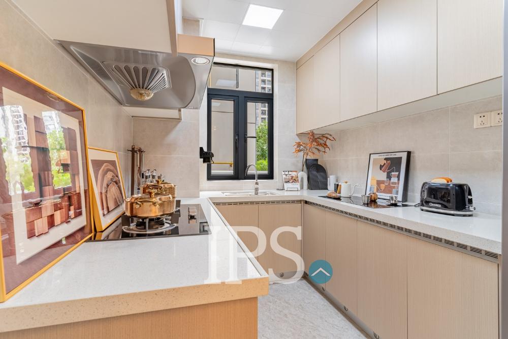 3 Bedroom Condo for Sale – R&F City, Phnom Penh - Image 19