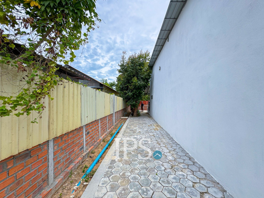 1 Bedroom House For Rent - Sambuor, Siem Reap