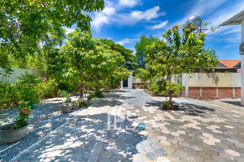1 Bedroom House For Rent - Sambuor, Siem Reap