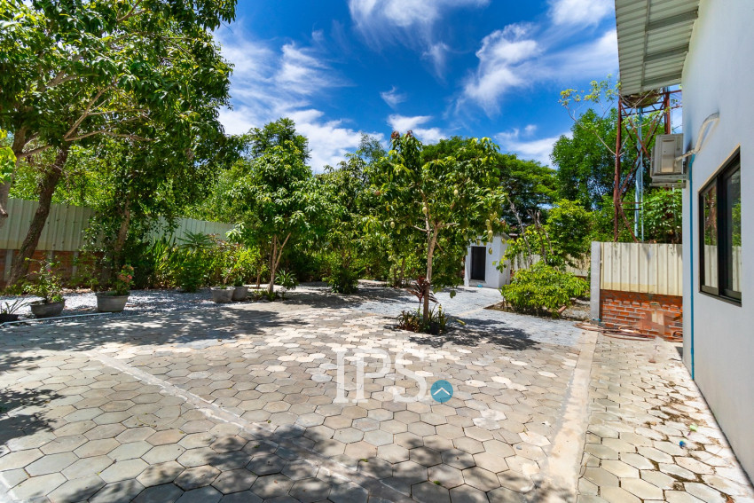 1 Bedroom House For Rent - Sambuor, Siem Reap