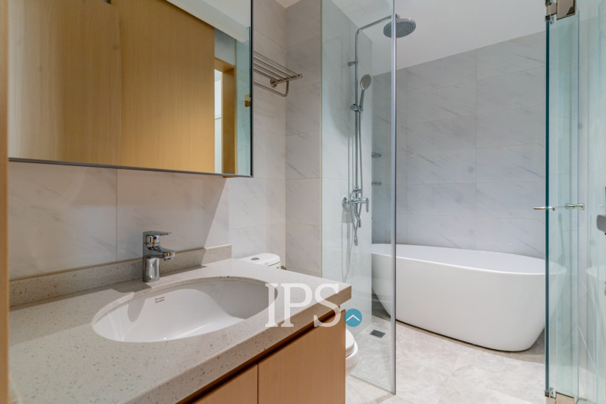 1 Bedroom Condo For Rent - Le Conde, BKK1, Phnom Penh