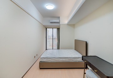 1 Bedroom Condo For Rent - Le Conde, BKK1, Phnom Penh thumbnail