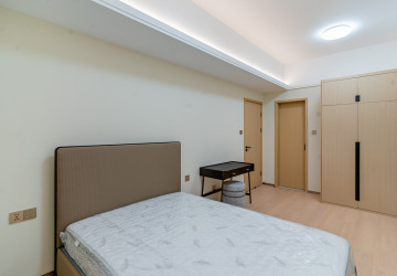 1 Bedroom Condo For Rent - Le Conde, BKK1, Phnom Penh thumbnail