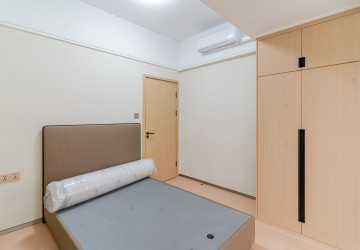 2 Bedroom Condo For Rent - Le Conde, BKK1, Phnom Penh thumbnail