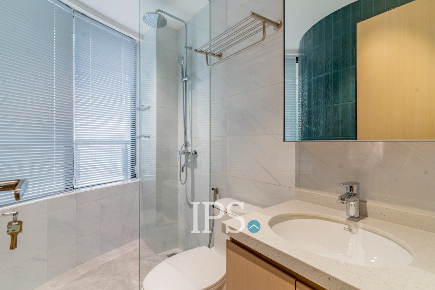 2 Bedroom Condo For Rent - Le Conde, BKK1, Phnom Penh