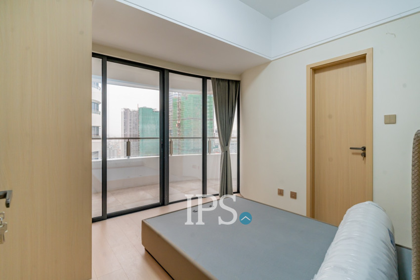 2 Bedroom Condo For Rent - Le Conde, BKK1, Phnom Penh