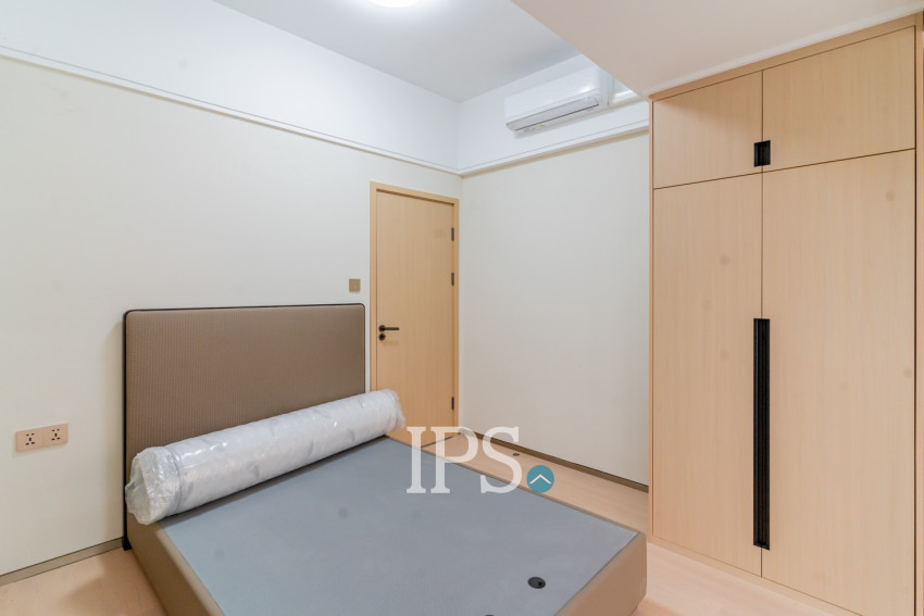 2 Bedroom Condo For Rent - Le Conde, BKK1, Phnom Penh