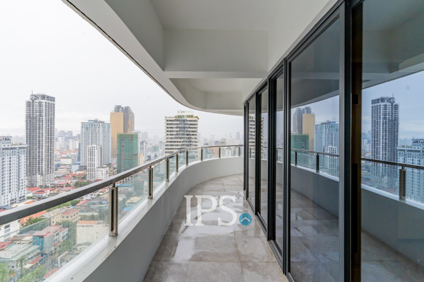 2 Bedroom Condo For Rent - Le Conde, BKK1, Phnom Penh