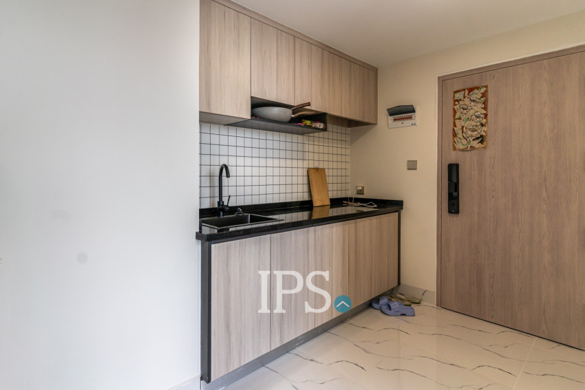 16th Floor Loft 1 Bedroom Condo For Sale - L Tower, Beoung Tumpun 2, Phnom Penh